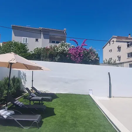 Apartment Ana With Pool