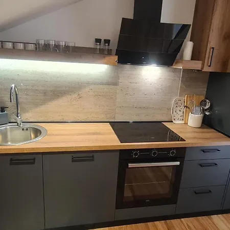 아파트 Ana With Pool 프레코